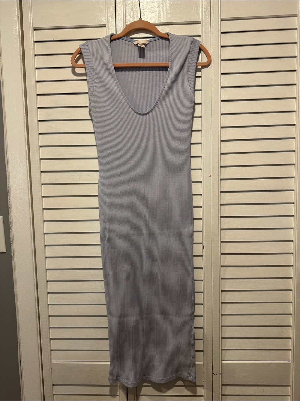 H&M Light Blue Ribbed Scoop Neck Midi Dress